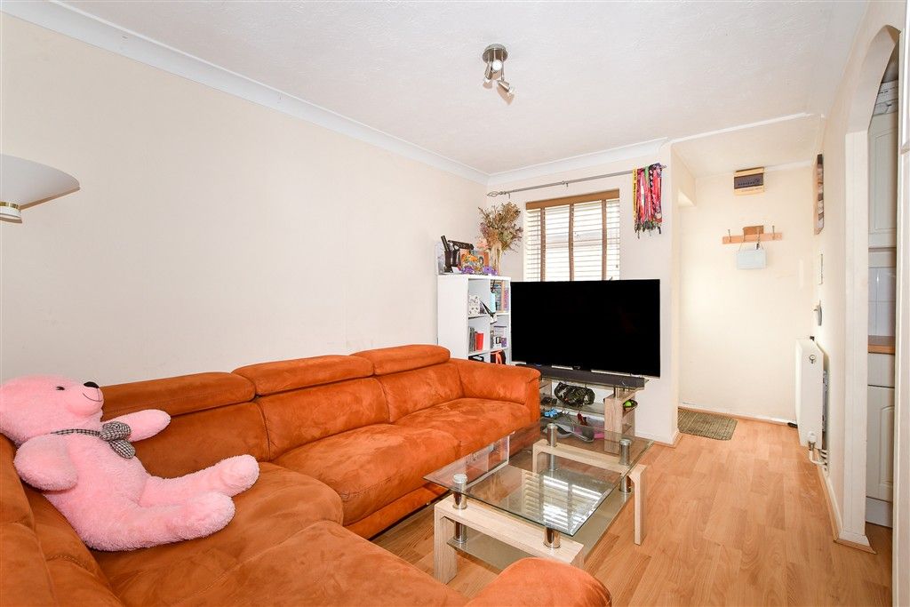 Property photo 2 of 9 Kitchen/ Lounge/ Diner