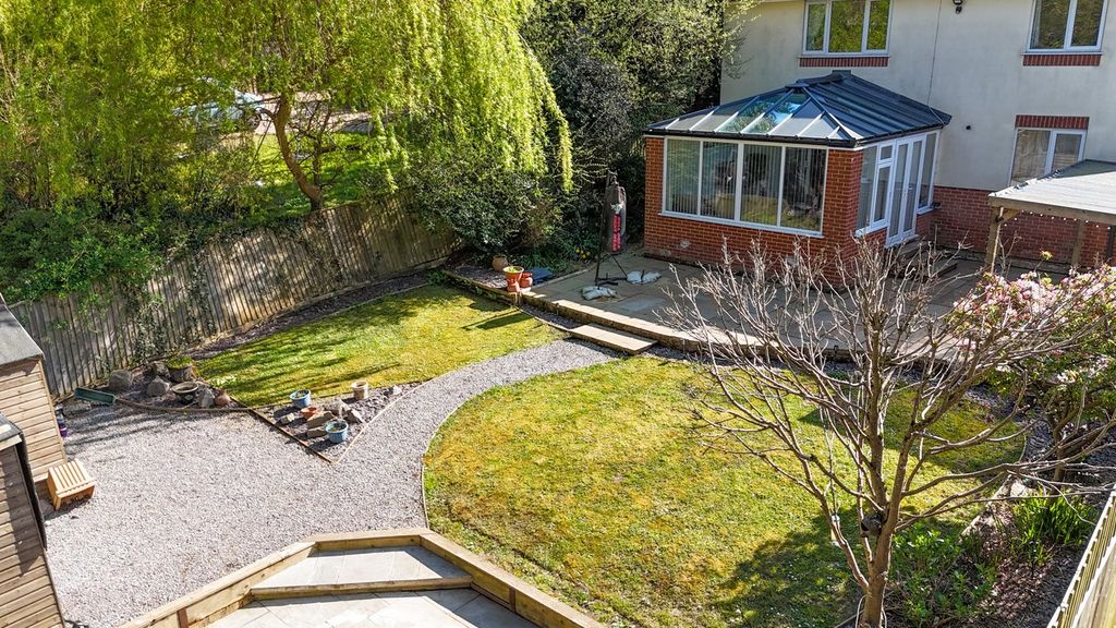 Property photo 2 of 22