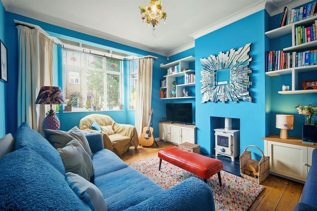 Property photo 2 of 30 2