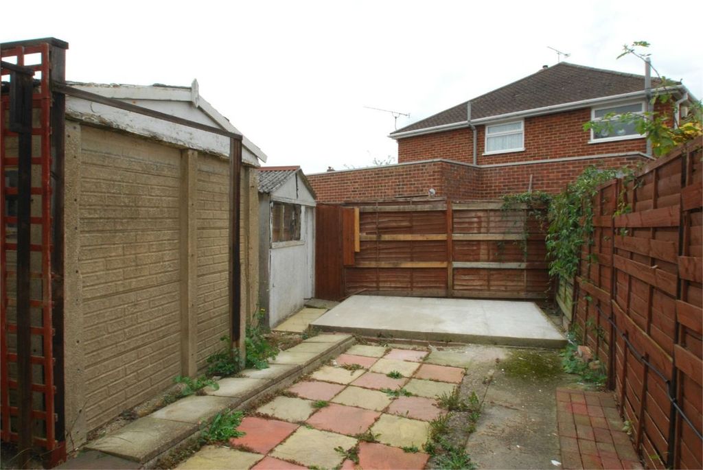 Property photo 2 of 7
