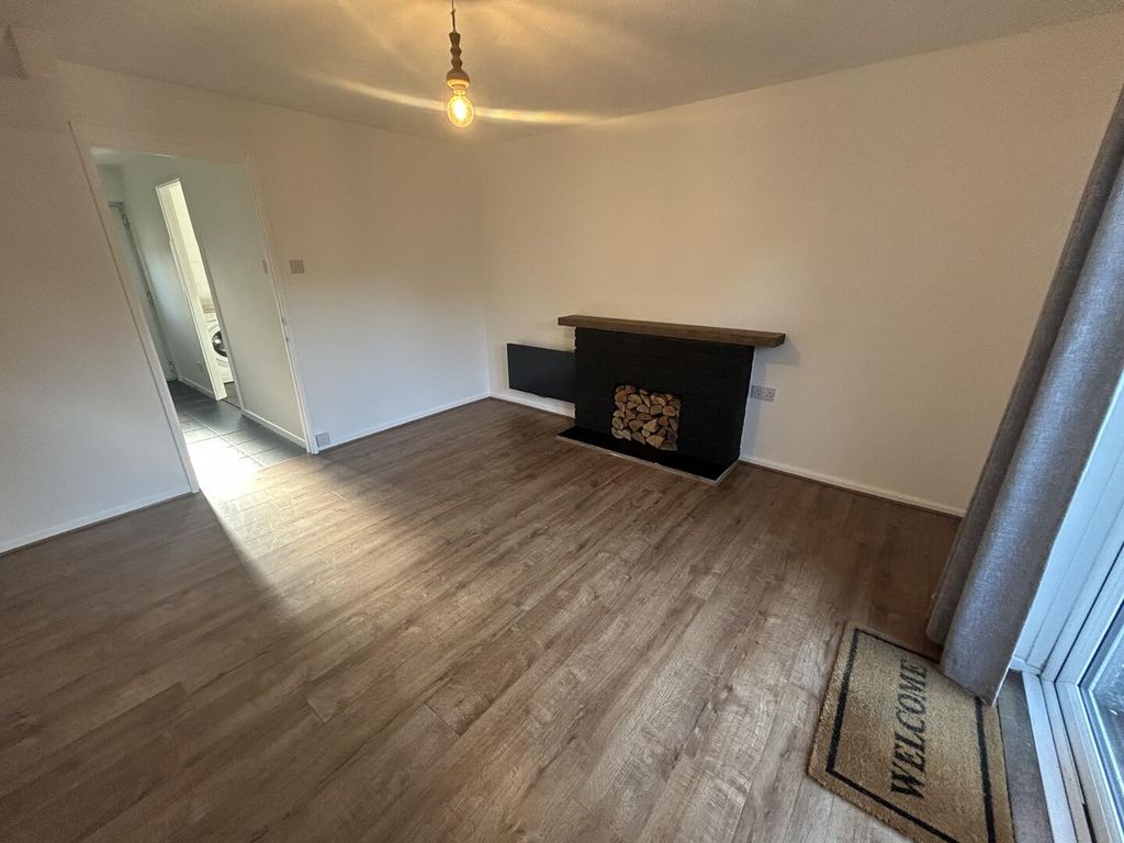 Property photo 2 of 15 Living Room