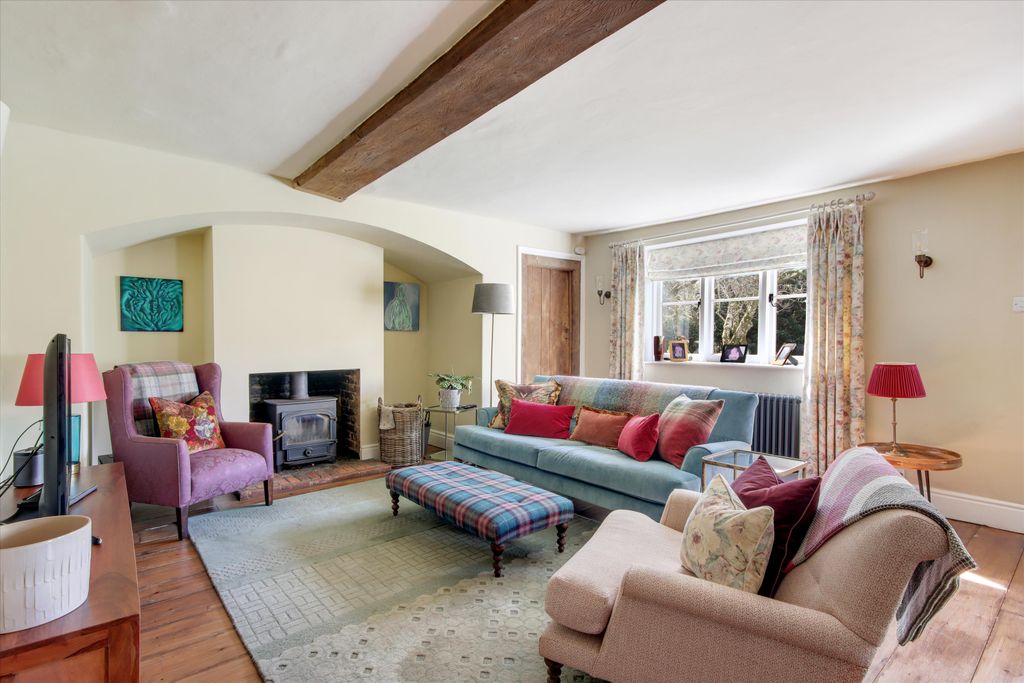 Property photo 3 of 33 Image