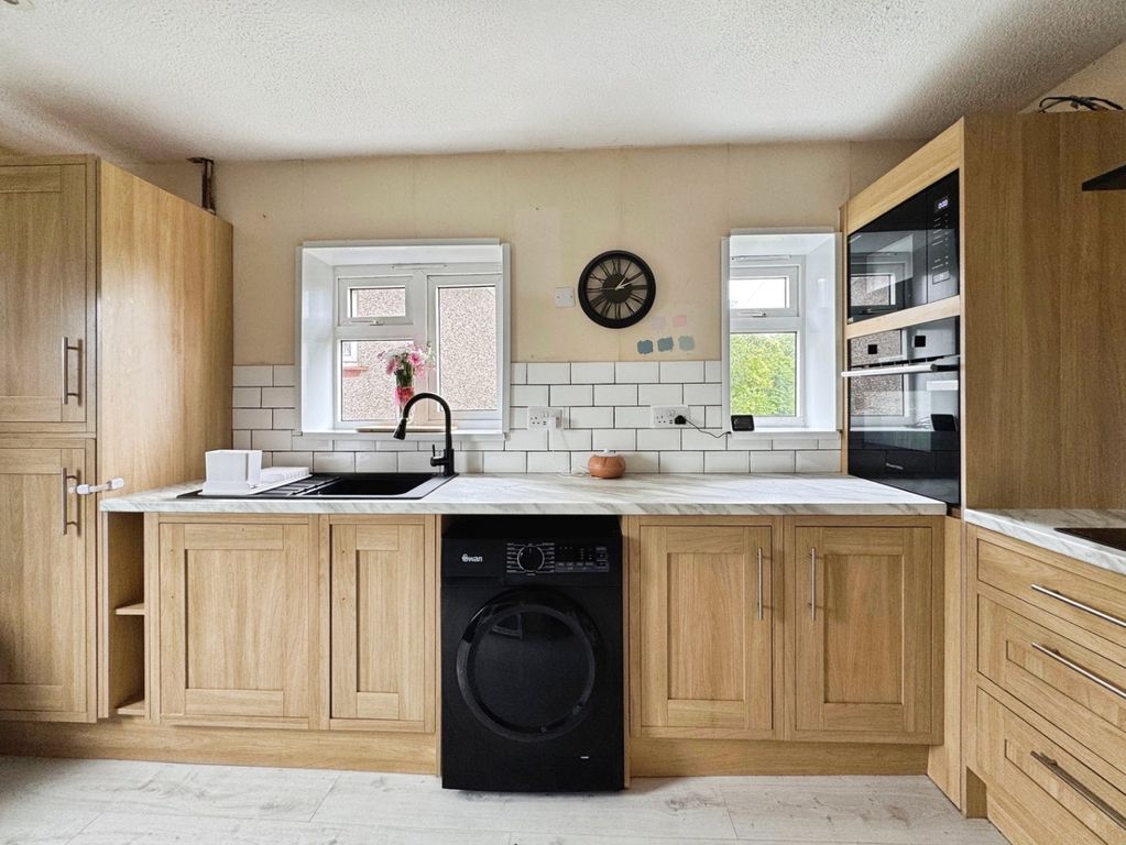 Property photo 3 of 22 5217476
