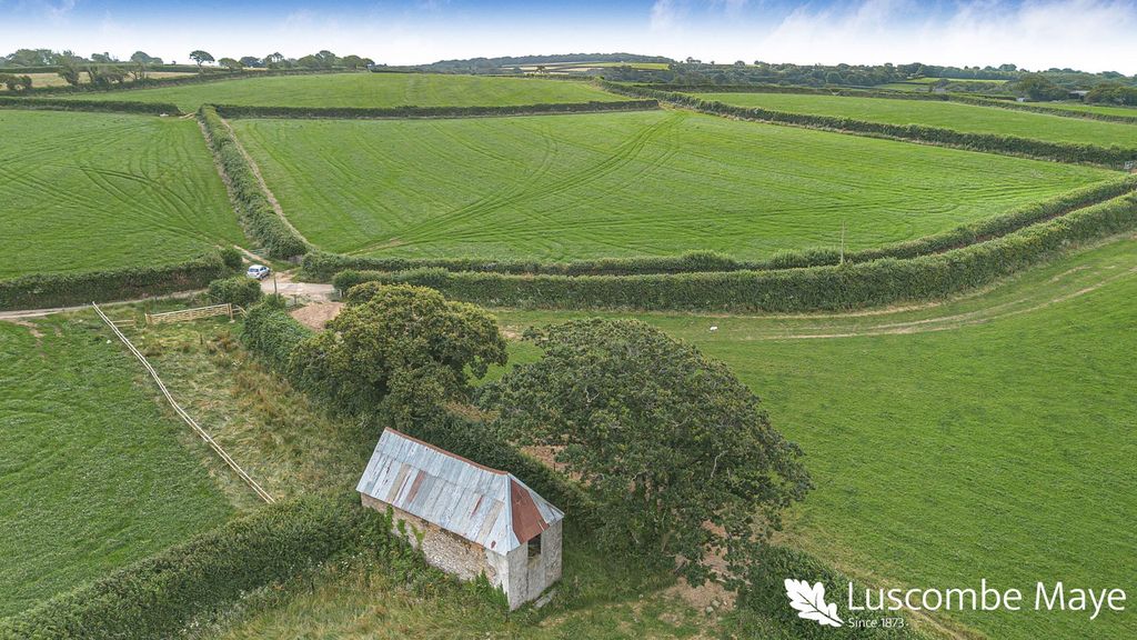 Property photo 2 of 16