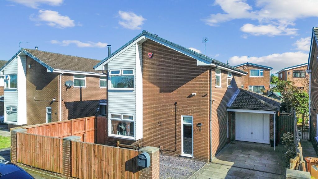 Property photo 1 of 44