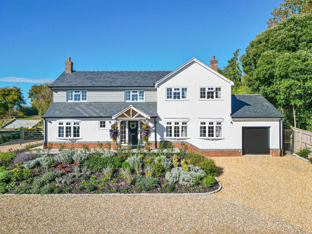 Property photo 1 of 28