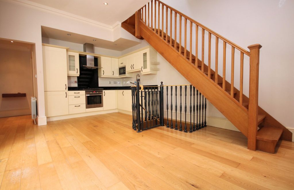 Property photo 2 of 13 Kitchen