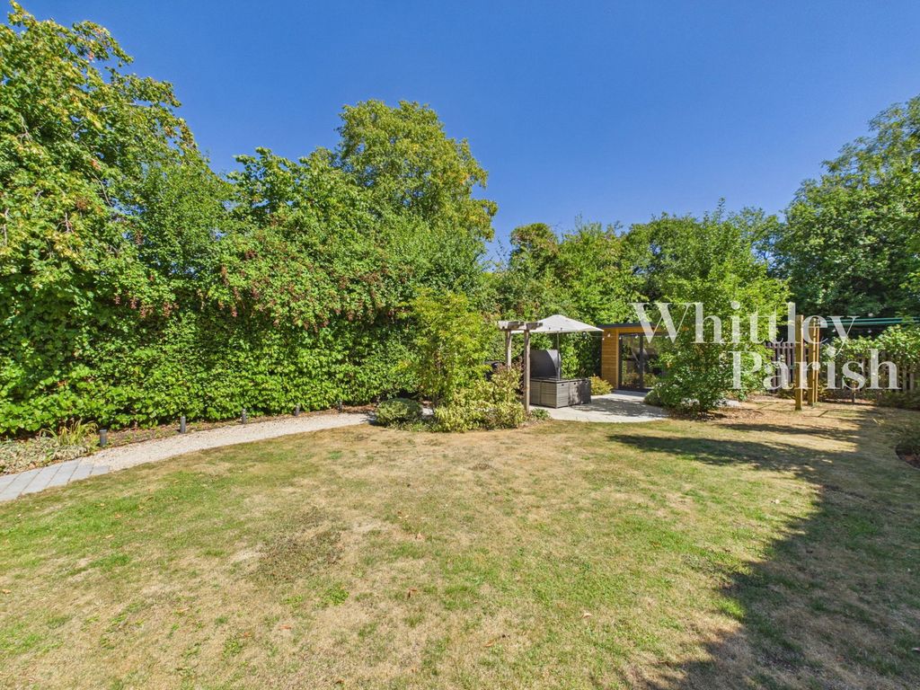 Property photo 2 of 30