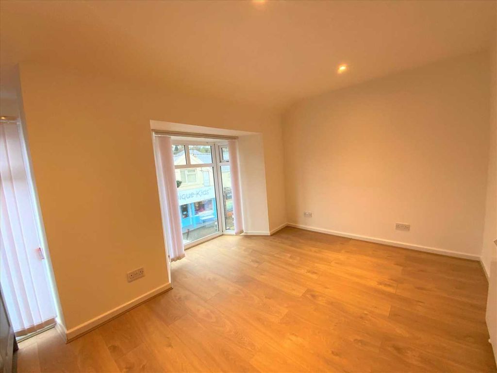 Property photo 3 of 11 Open Plan Lounge/Kitchen/Diner