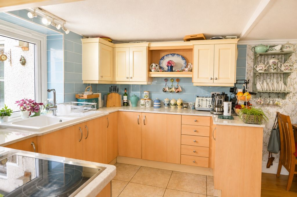 Property photo 3 of 10 7c41Eab7-0F61-41E1-874A-Fefc2Dae450c