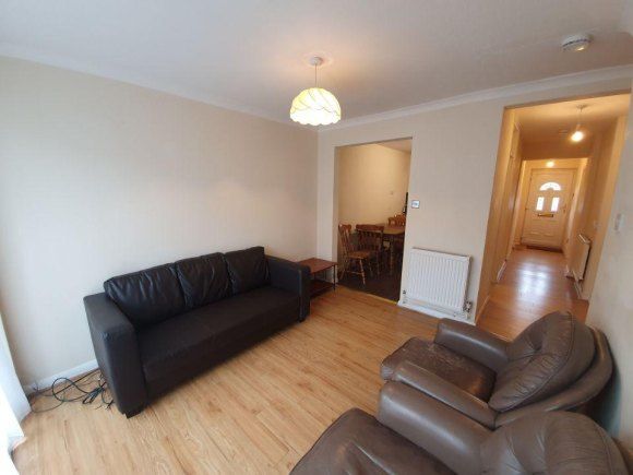 Property photo 3 of 10 1020.Jpg