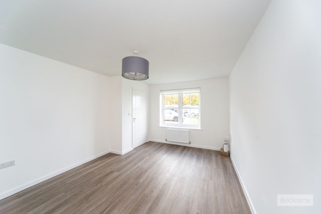 Property photo 3 of 10 Living Room