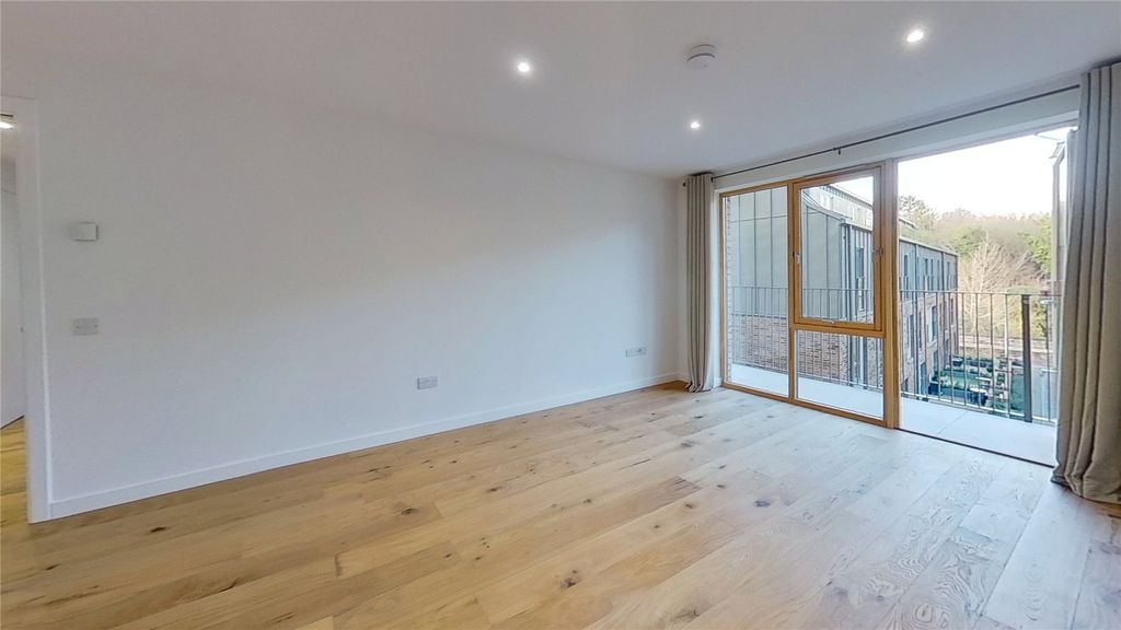 Property photo 2 of 21 Photo 2