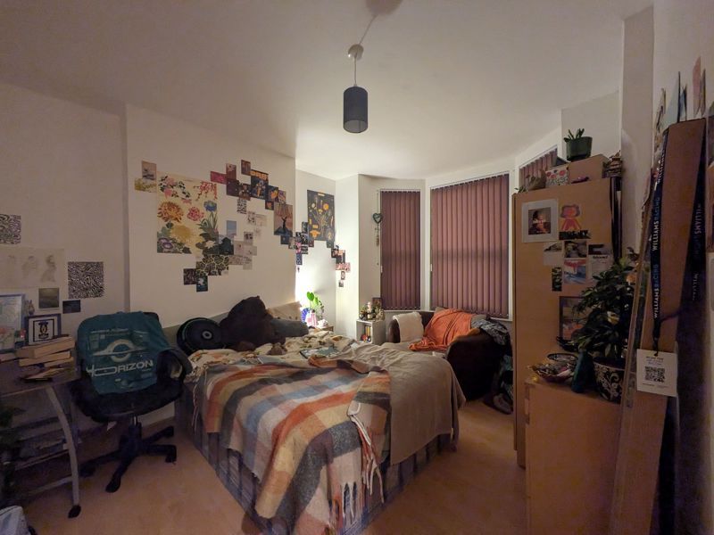 Property photo 3 of 6 Photo 9