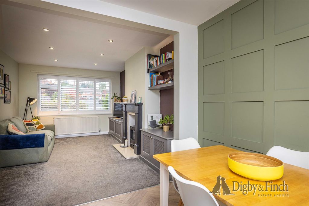 Property photo 2 of 18 23E362~1.Jpg