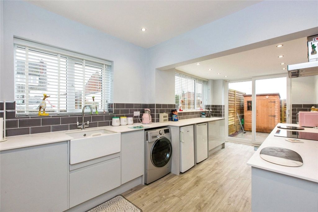 Property photo 2 of 15 Picture No. 08