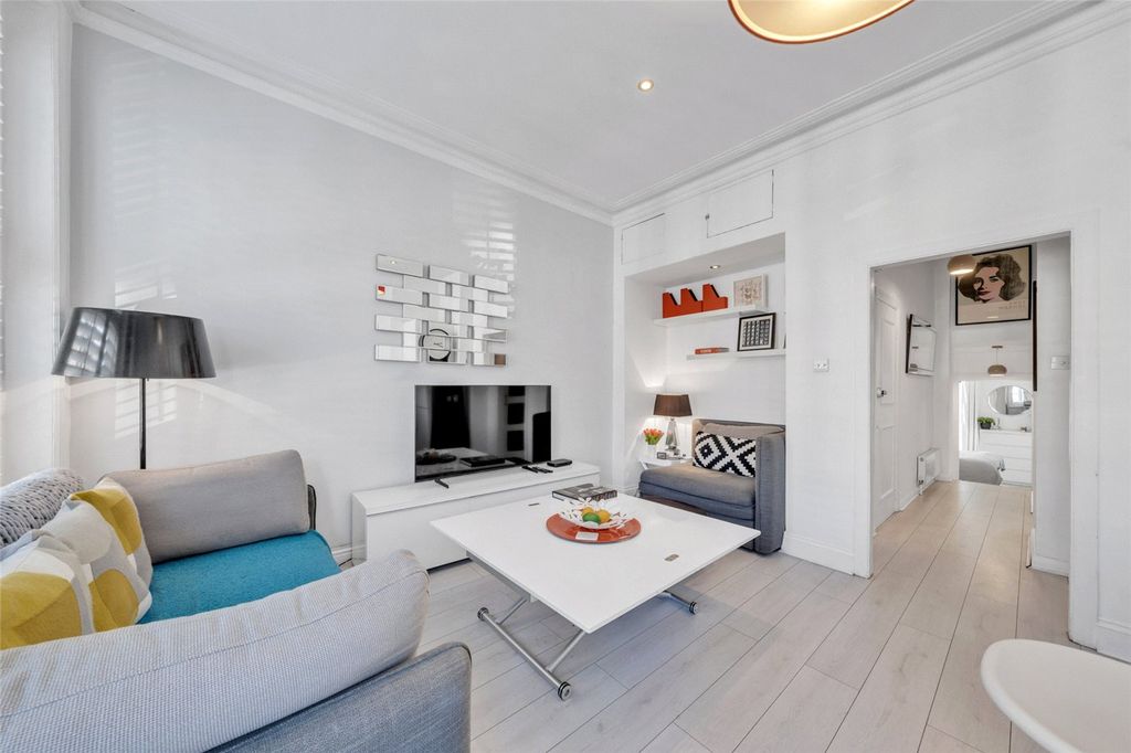 Property photo 3 of 10 Picture No. 22