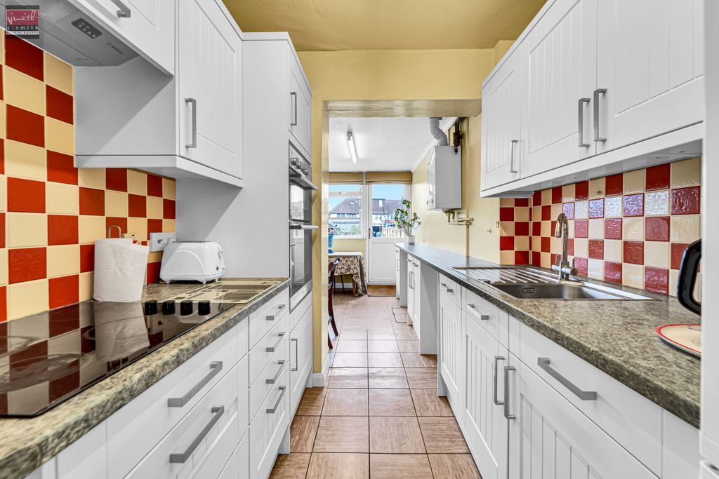 Property photo 3 of 14 Dsc09074