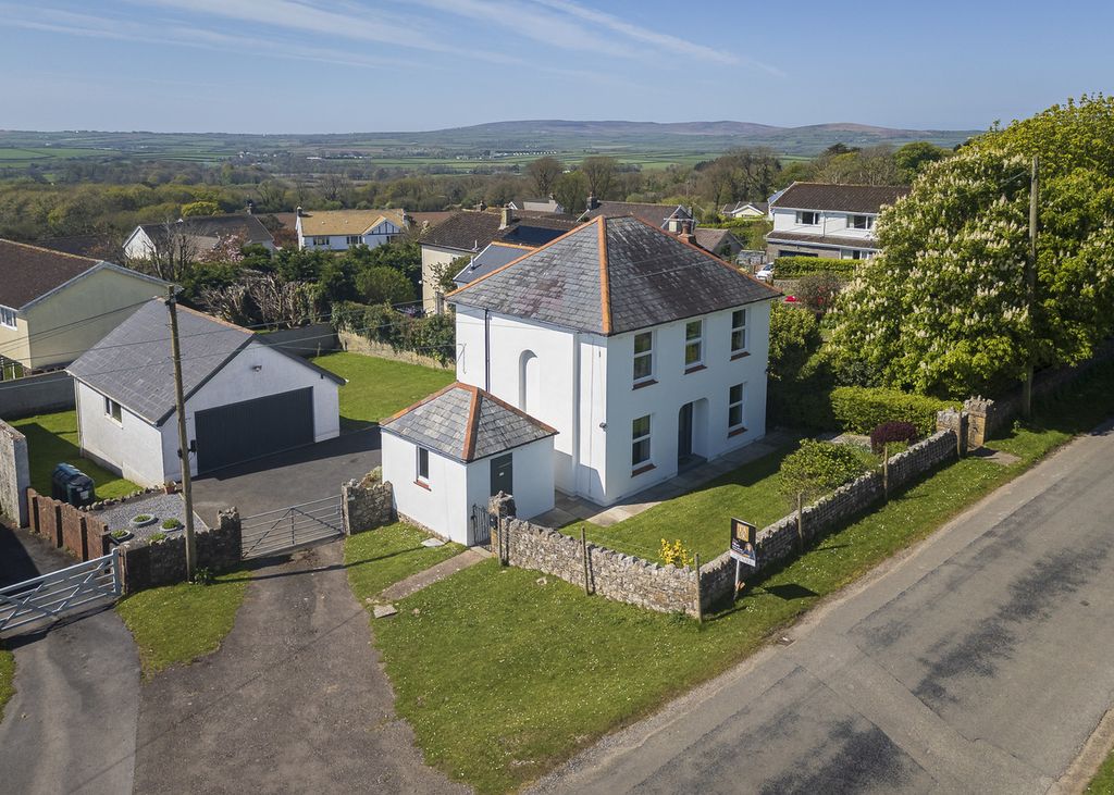 Property photo 1 of 34