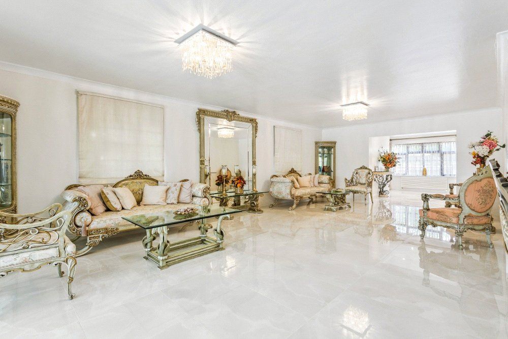 Property photo 3 of 18 Reception Room