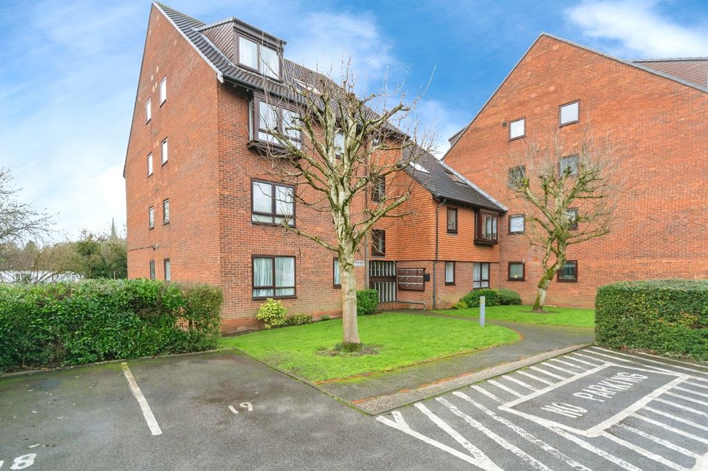 Property photo 3 of 18 Picture No. 02