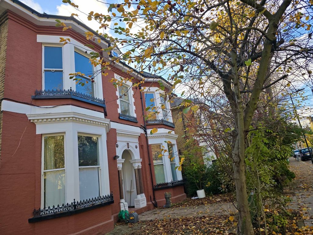 Property photo 1 of 5