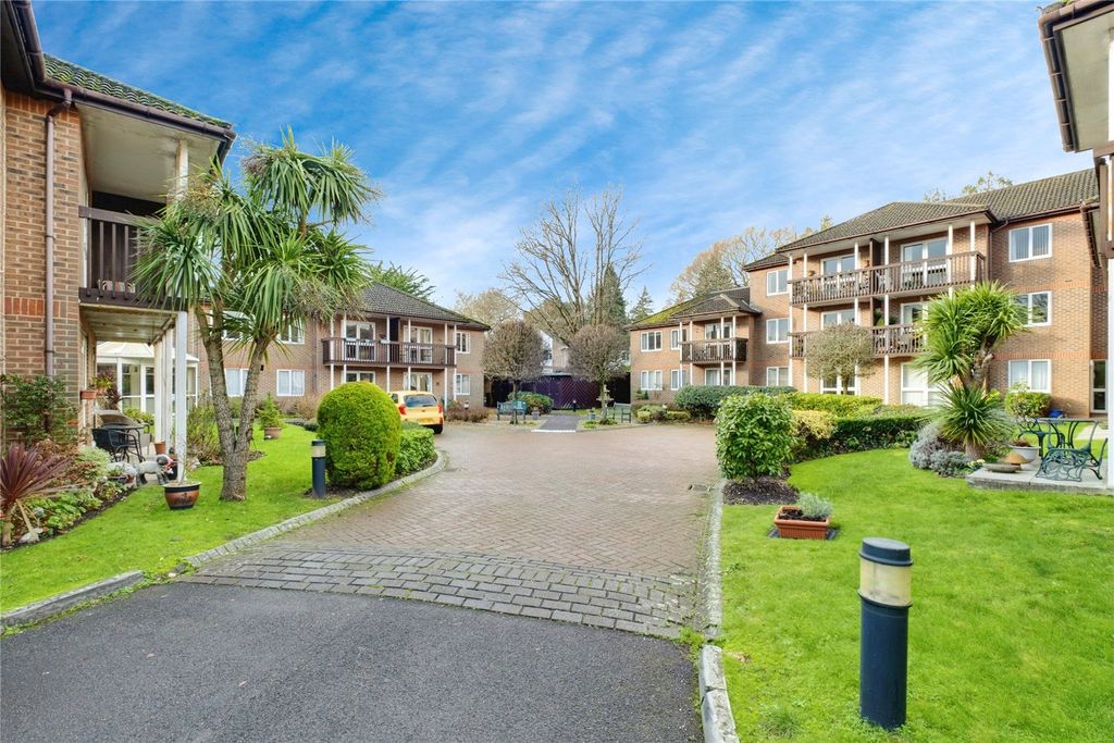 Property photo 1 of 11 General View