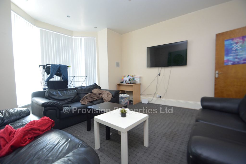 Property photo 1 of 17 Photo