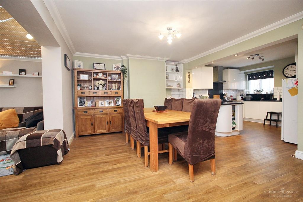 Property photo 2 of 25 Dining Area To Kitchen
