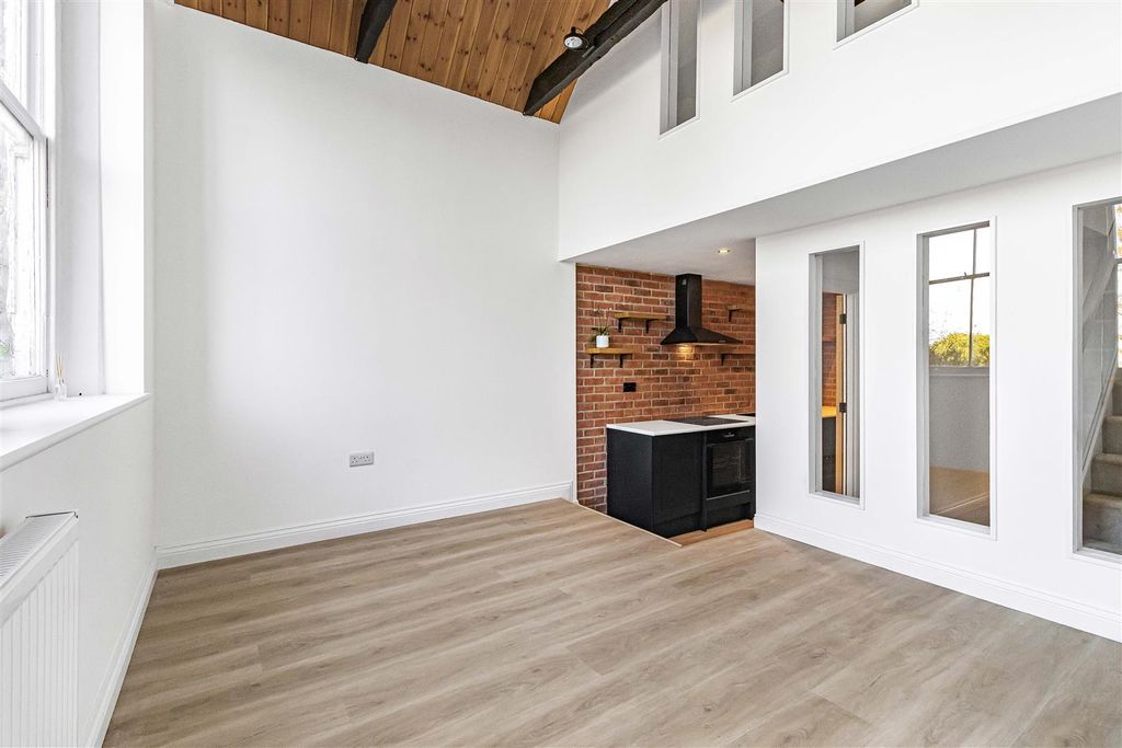 Property photo 3 of 14 Lounge-Diner