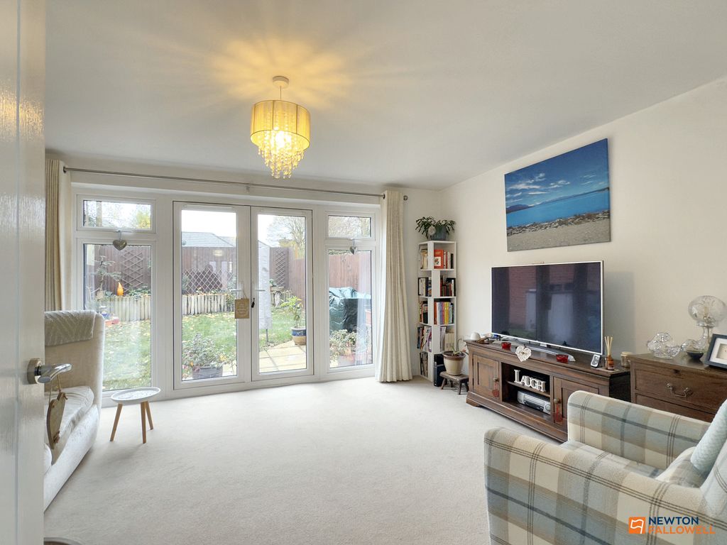 Property photo 3 of 27