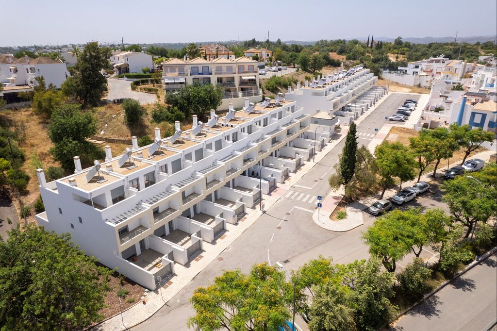 Property photo 1 of 30