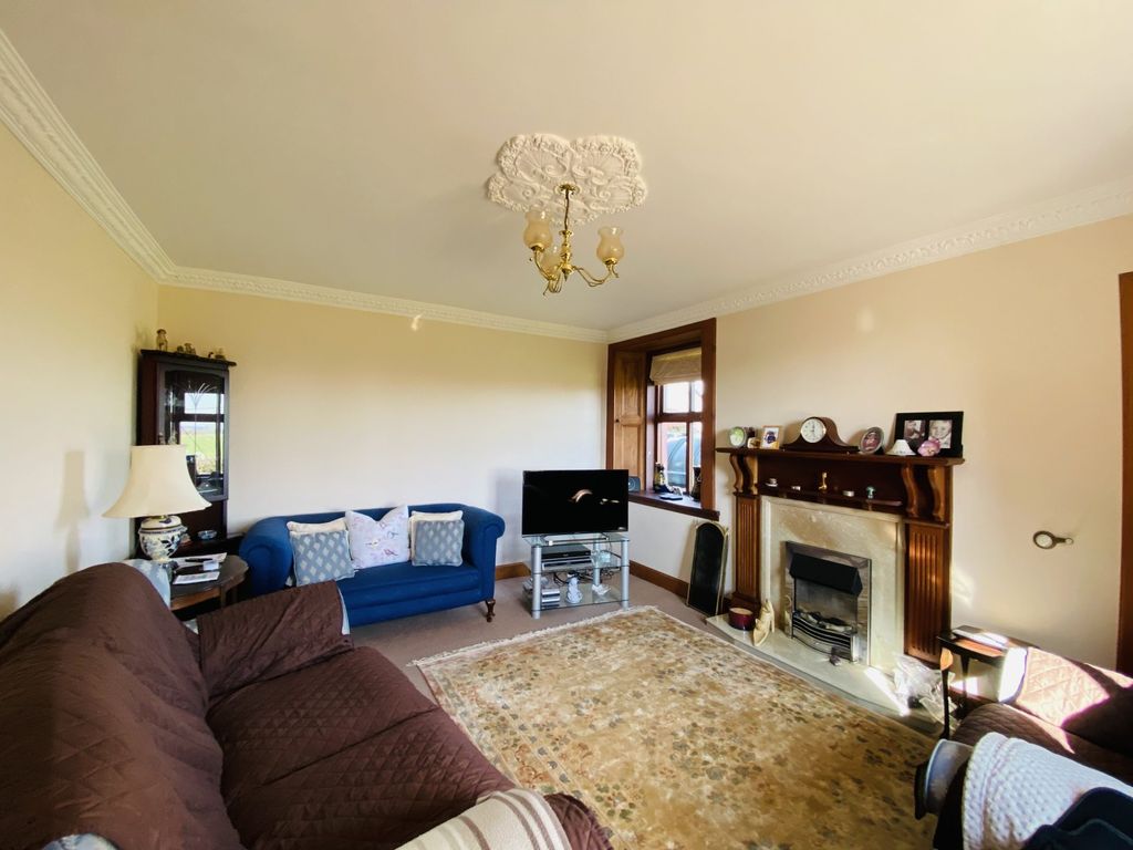Property photo 2 of 26