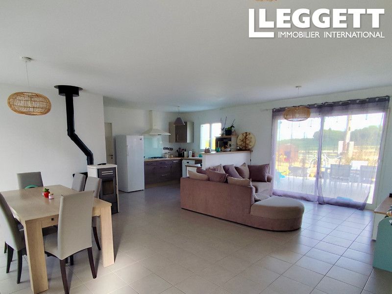 Property photo 3 of 10