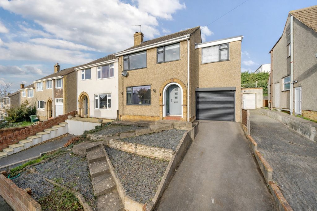 Property photo 1 of 22