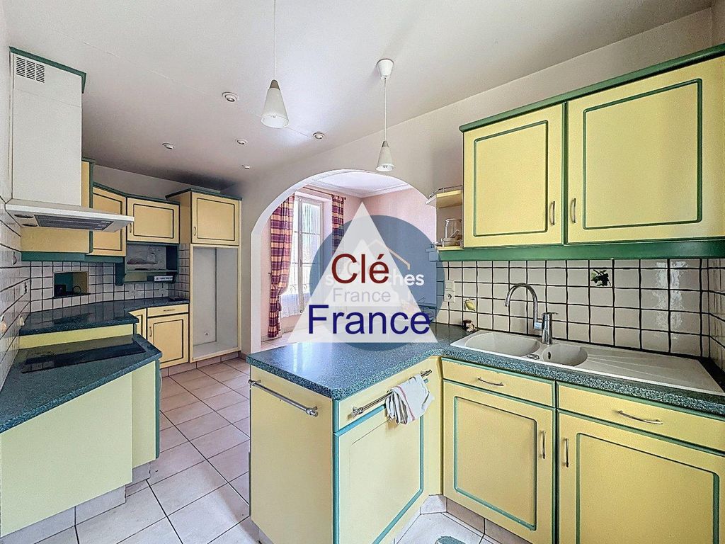 Property photo 3 of 20