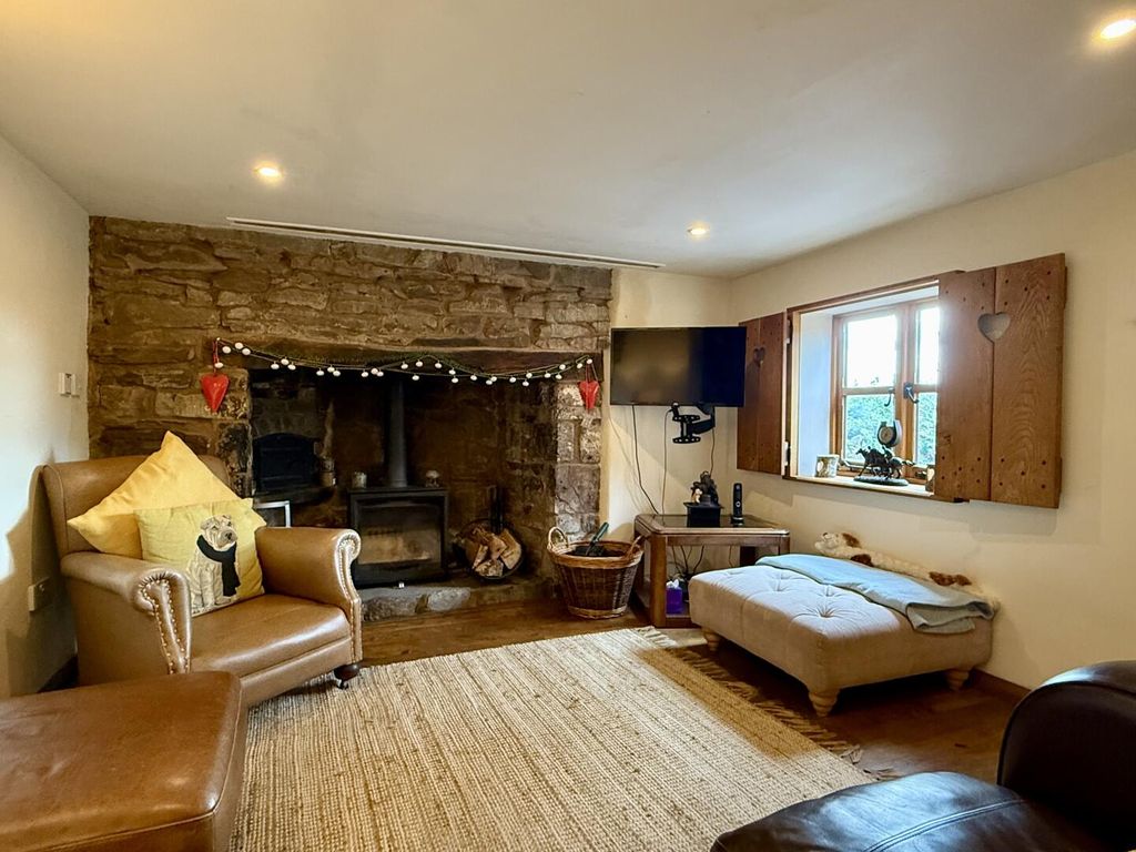 Property photo 3 of 23 Living Room