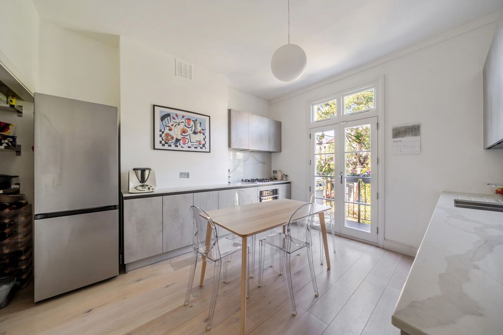 Property photo 3 of 12 1522565-7-1A0c38B...