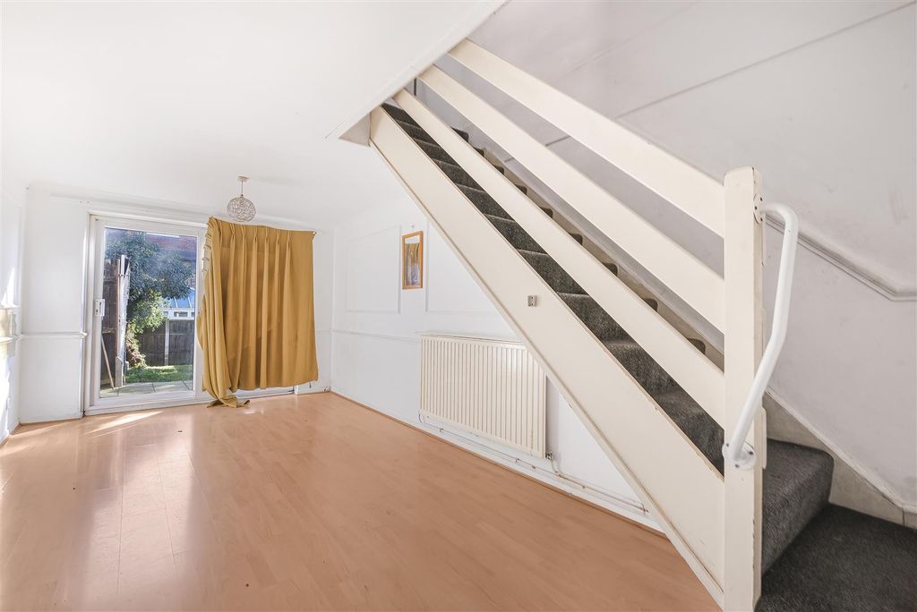 Property photo 2 of 19 Dscf9563.Jpg