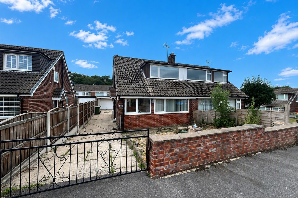 Property photo 2 of 8