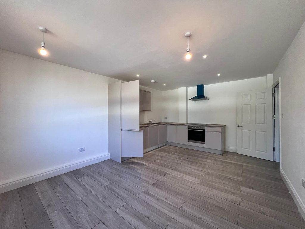 Property photo 2 of 7 Living Room