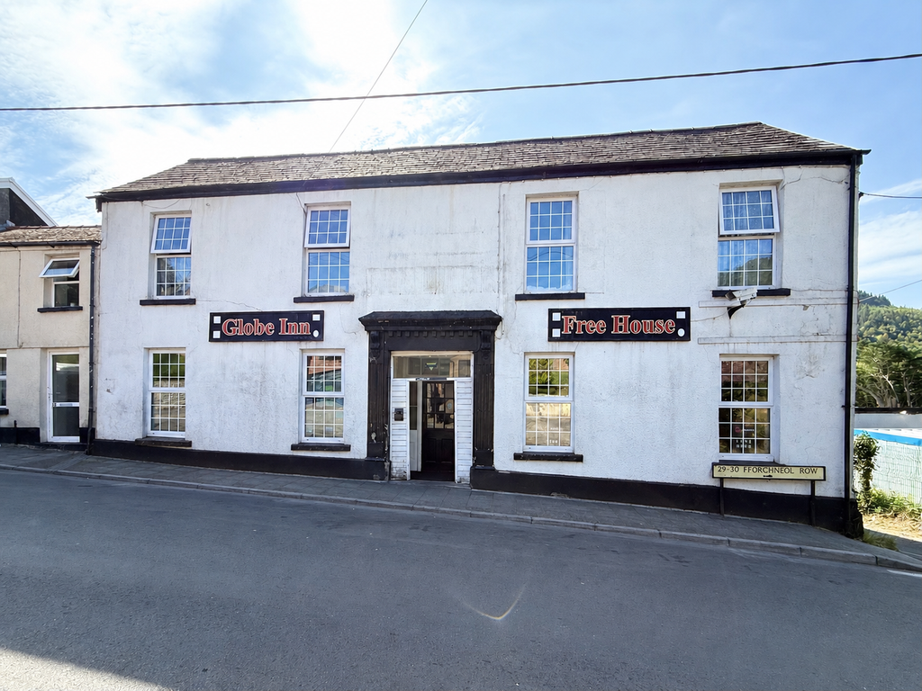 Property photo 1 of 8 Ea1Fa6C7-B22D-44E2-B86D-80B6E7B5Fac9