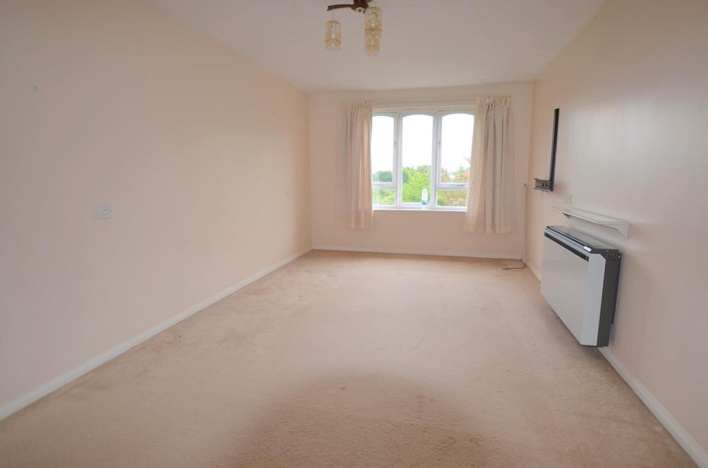 Property photo 1 of 4