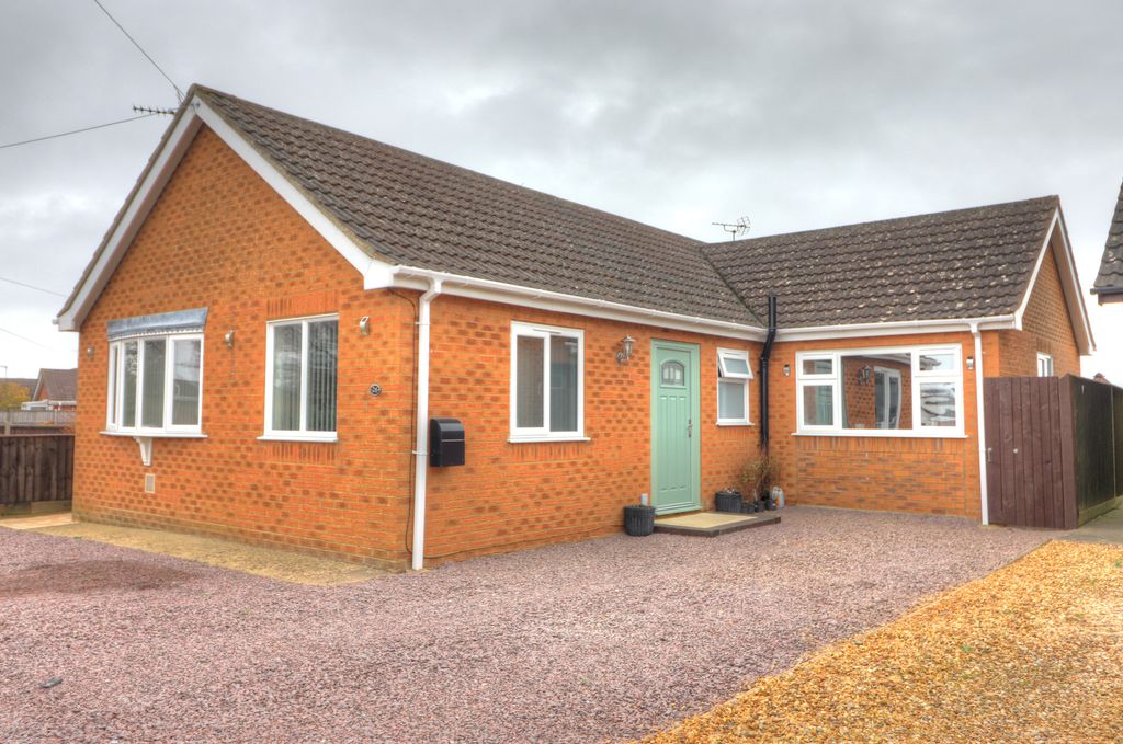 Property photo 1 of 16 Front 3