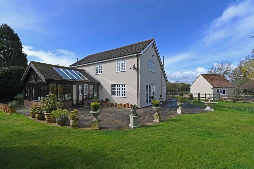 Property photo 1 of 24 Bramble0014