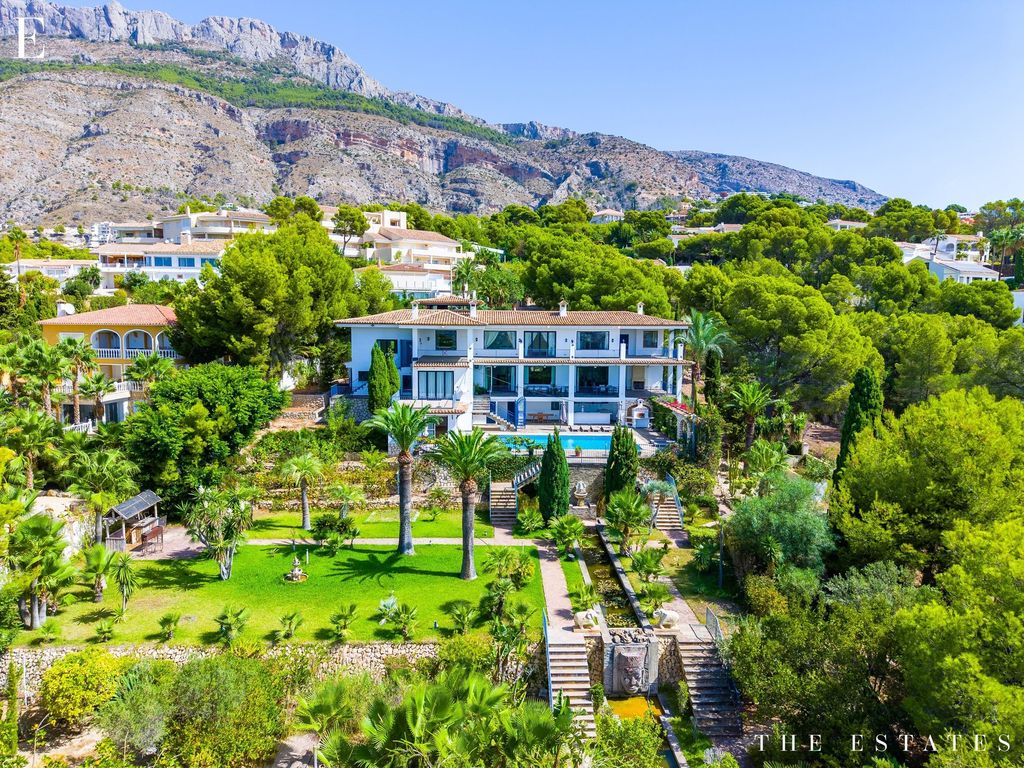 Property photo 1 of 49 Investment Villa Near Altea Golf With 5,753 m² Plot