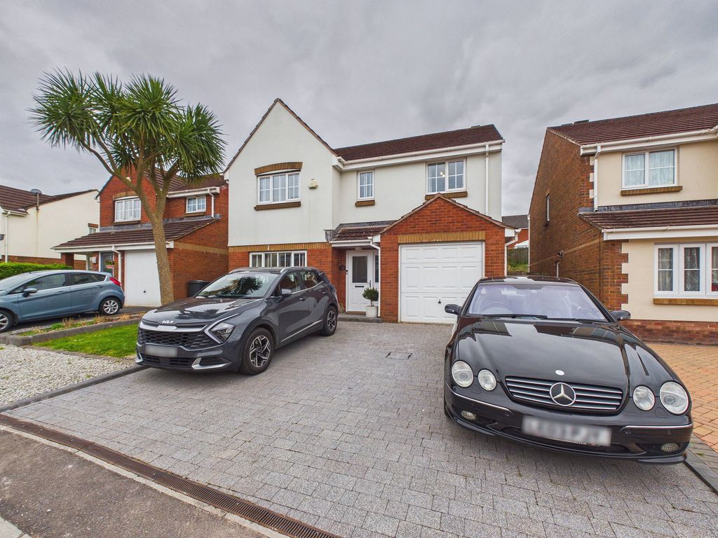 Property photo 1 of 27