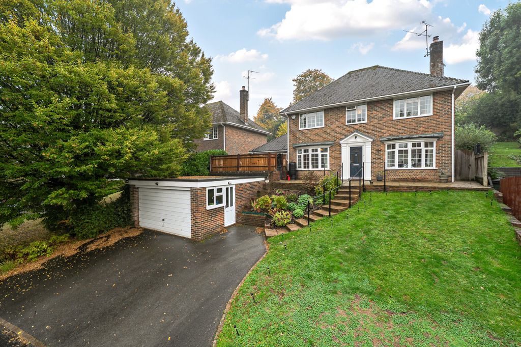 Property photo 1 of 13