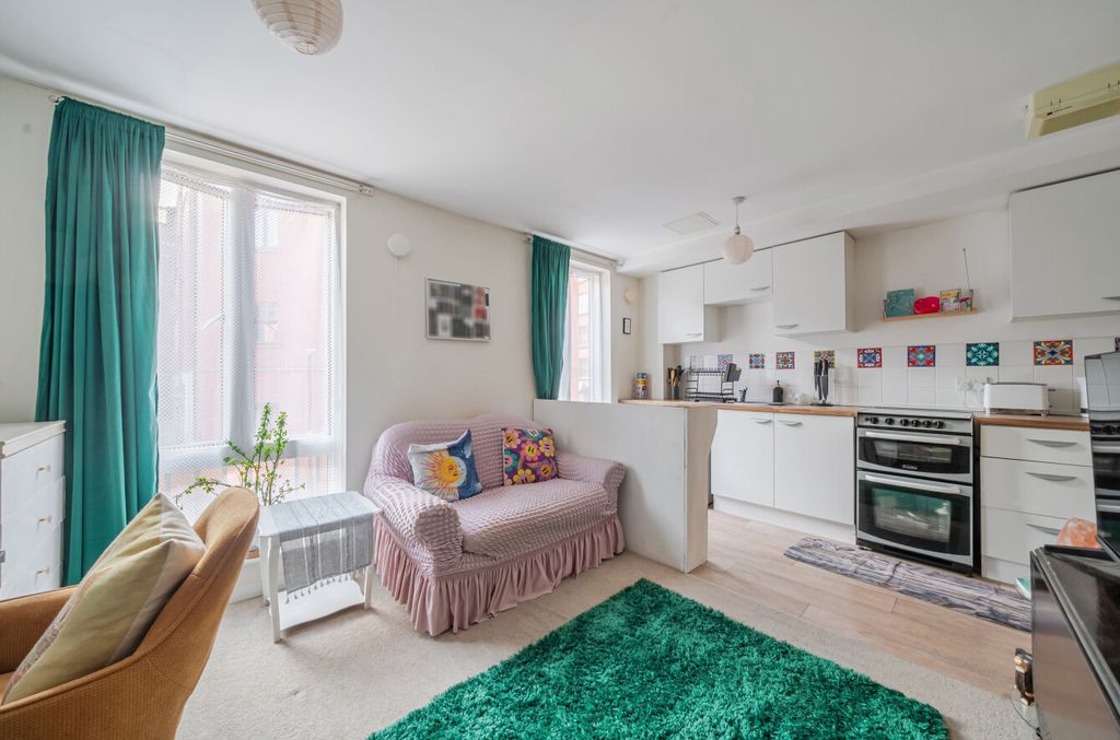 Property photo 3 of 13 1498572-8-6A6ce29...