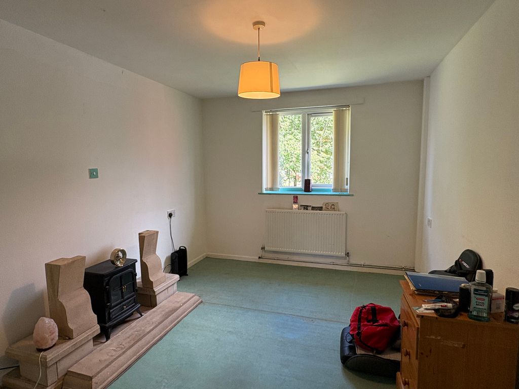 Property photo 3 of 6 Img_3673